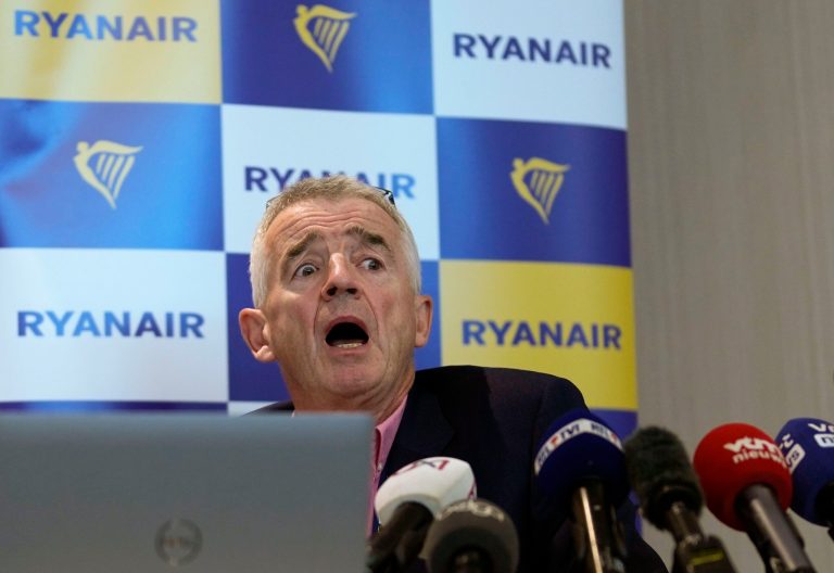 Ryanair head hit in the face with ‘cream cakes’ by climate activists