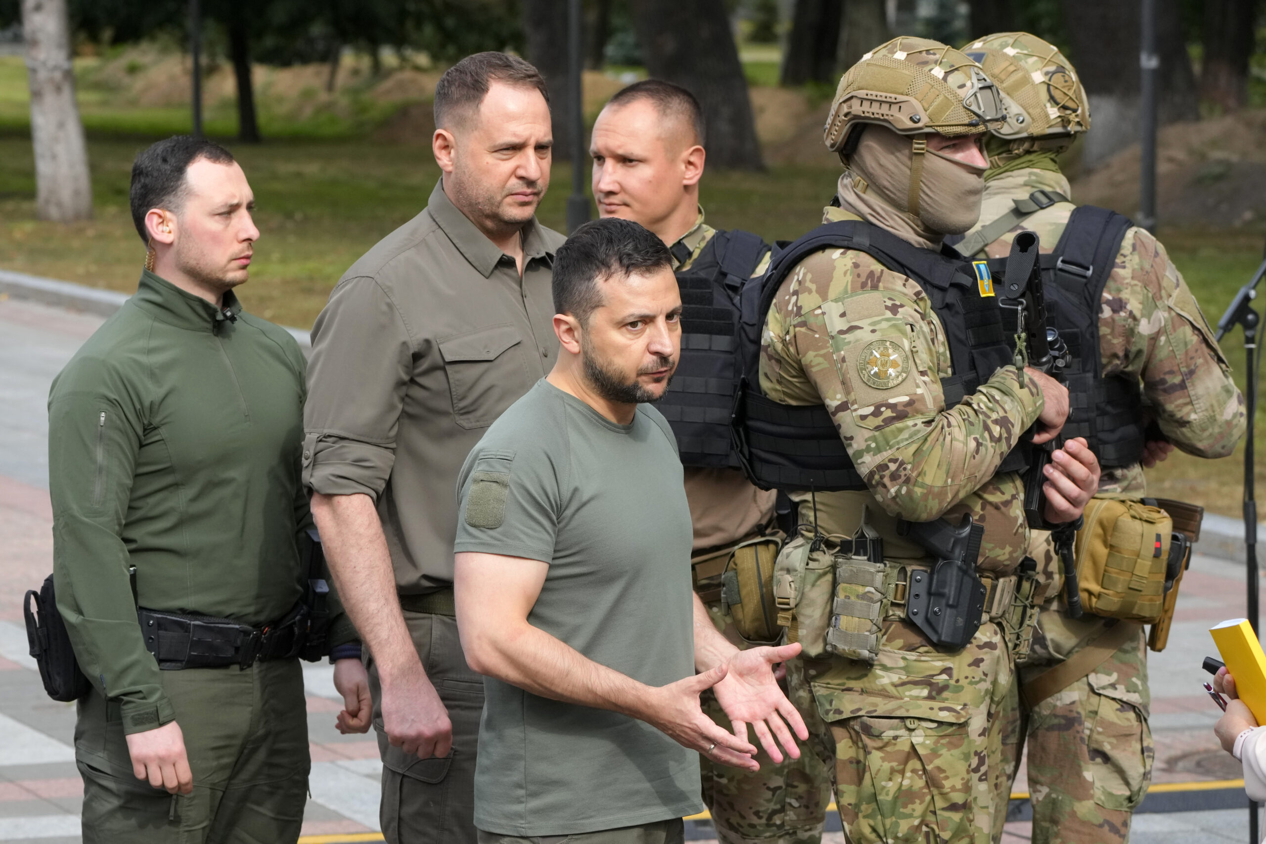 Ukrainian forces retake key military stronghold after five months of Russian occupation