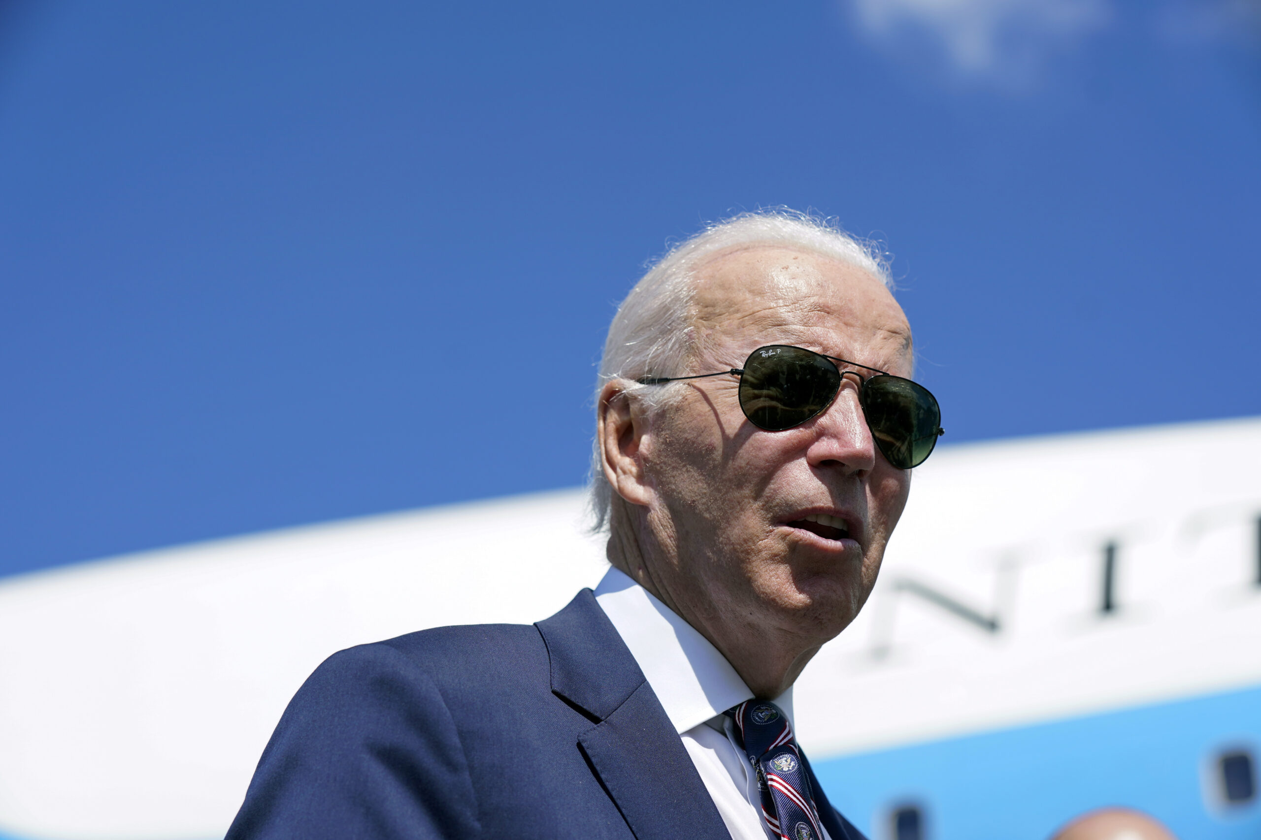 Biden navigates student debt forgiveness politics on campaign trail