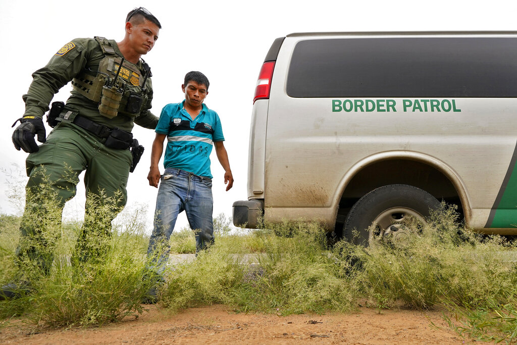 Andy Biggs: DHS erases 300,000 illegal immigrant entries