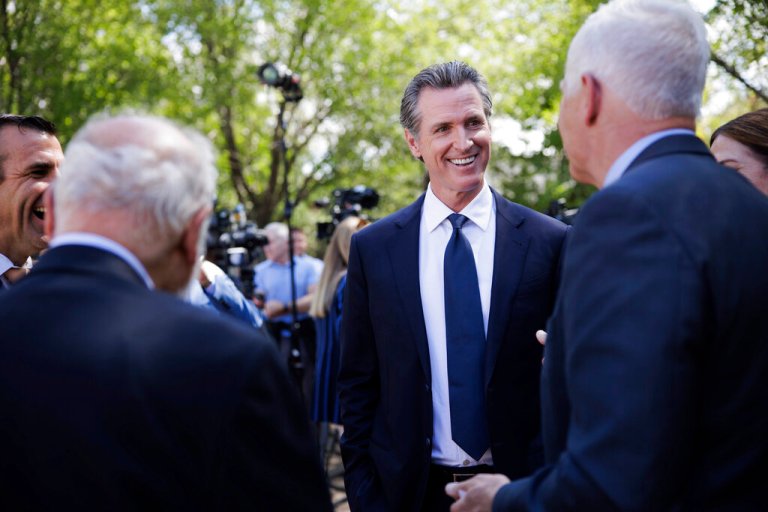 Newsom signs child internet privacy legislation into California law