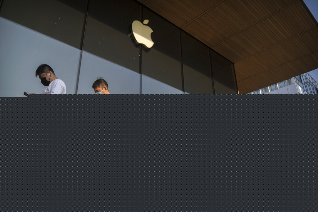 Apple pauses plan to use Chinese chip manufacturer after Biden export curbs