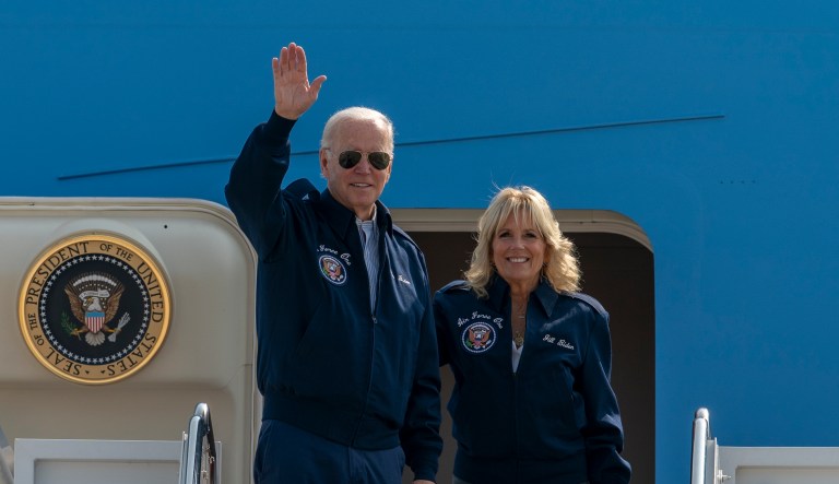 Biden seen as flip-flopping on the pandemic, again