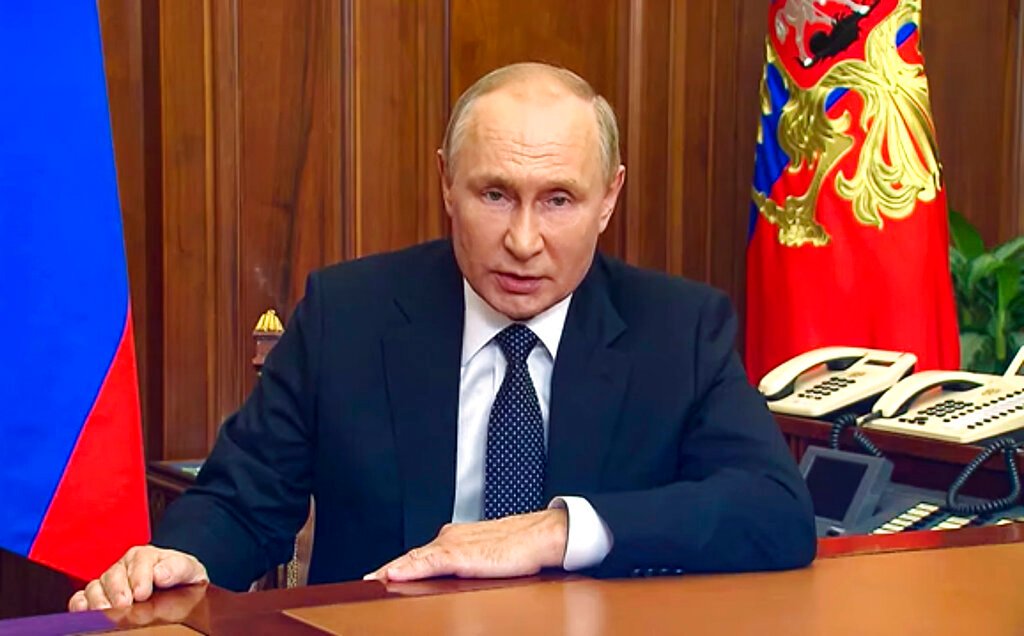 Putin announces partial mobilization of conscripts, threatens using nuclear weapons