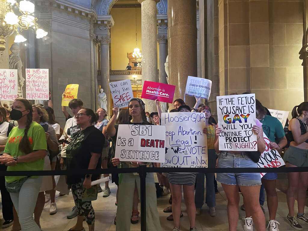 Judge temporarily blocks restrictive Indiana abortion law