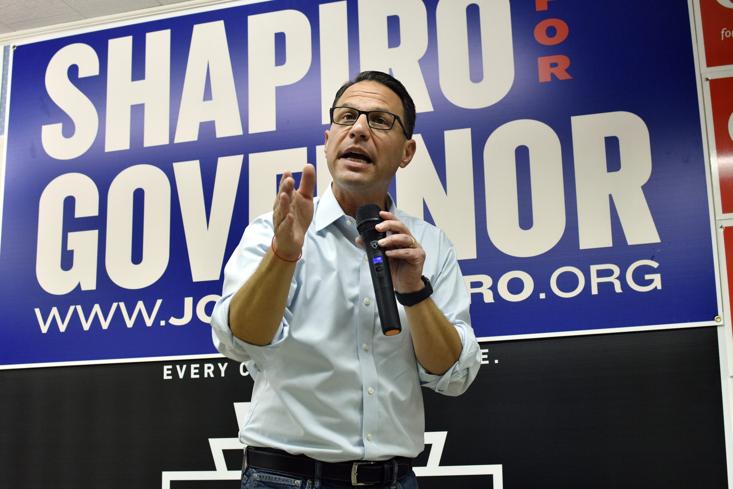 PA campaign sign rigged with razor blades injures one: Police