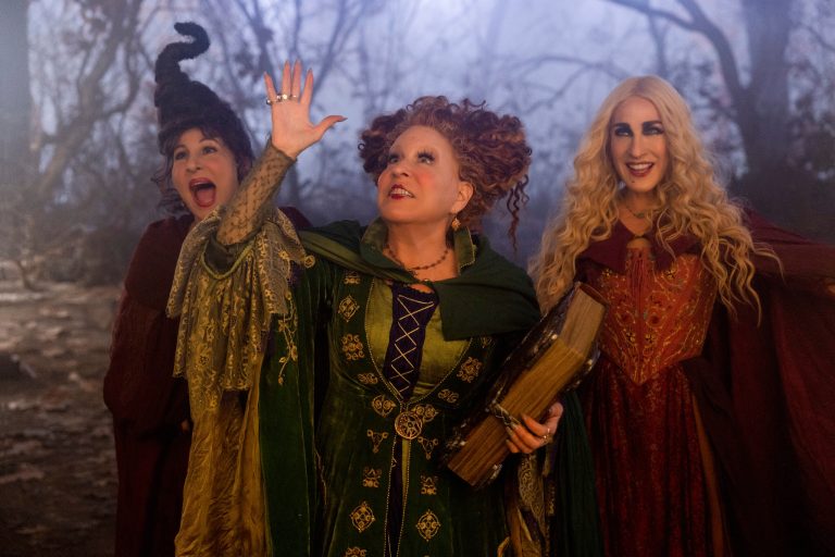 Jewelry company to pay you $1,000 to watch 10 Disney Halloween movies