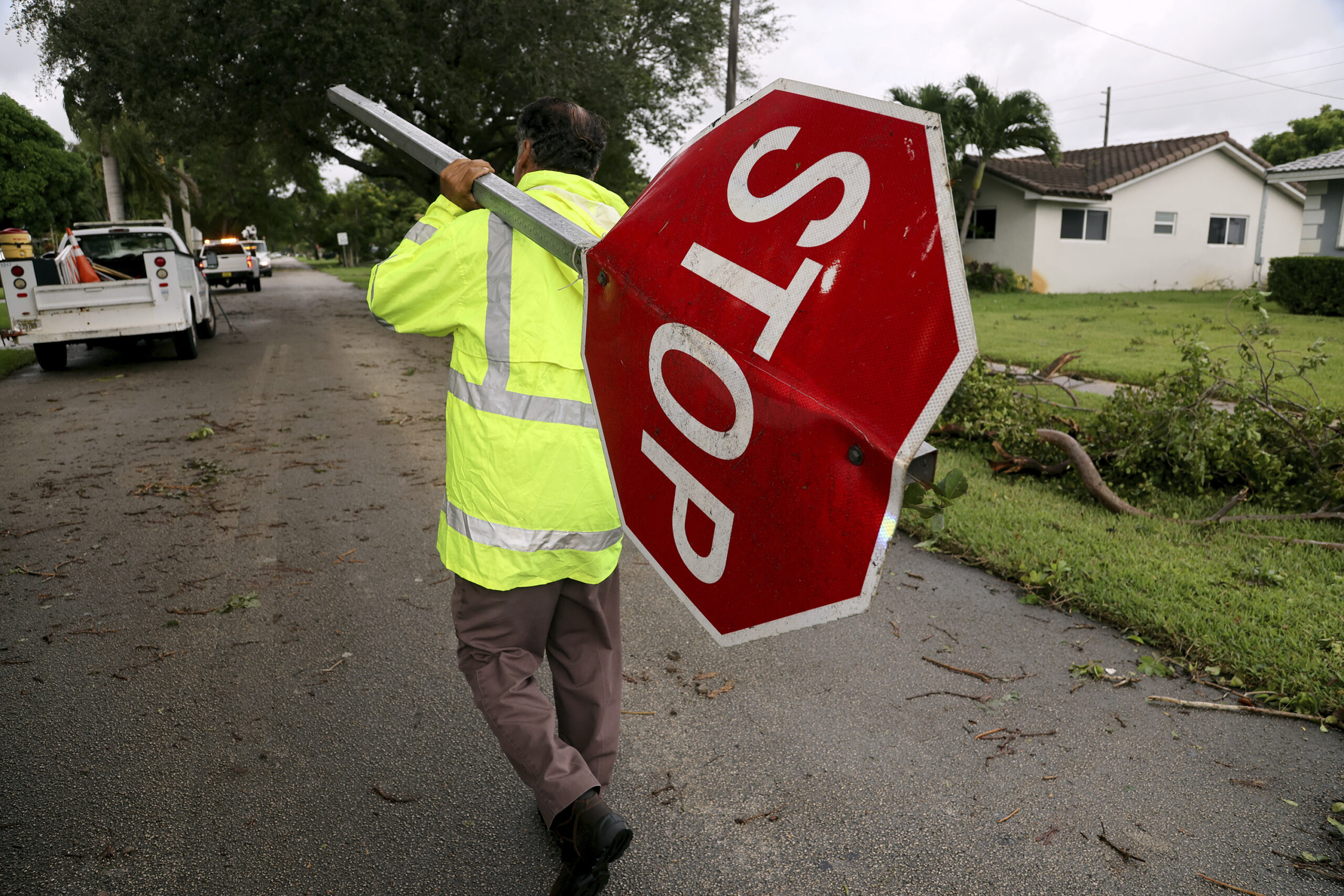 Texas sending additional resources to assist Florida