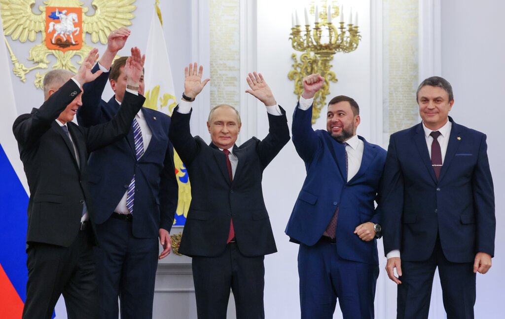 Putin pushes ahead with annexation despite outcry from Western leaders