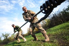 Ukraine presses on with counteroffensive; Russia uses drones