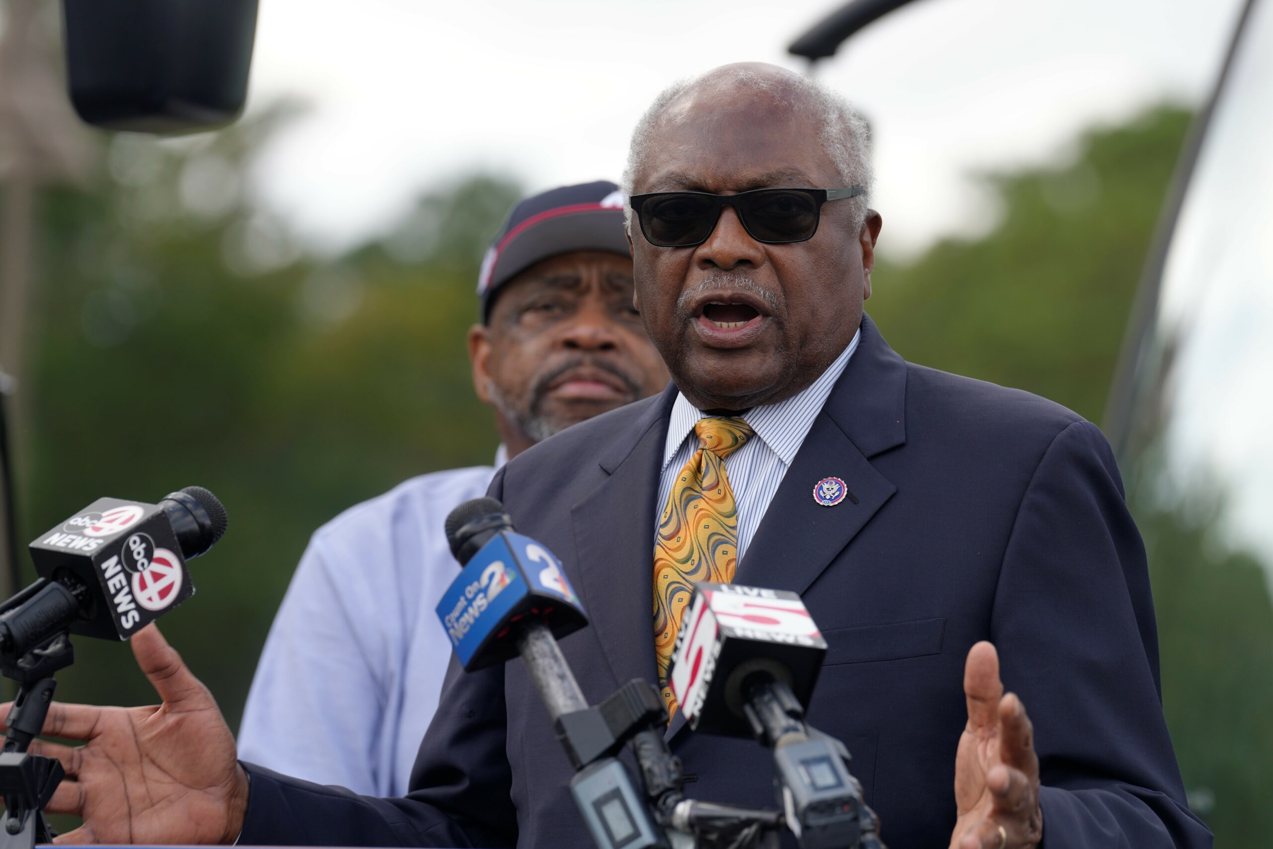Jim Clyburn defends DNC calendar shakeup, says ‘our party should reflect its demographics’