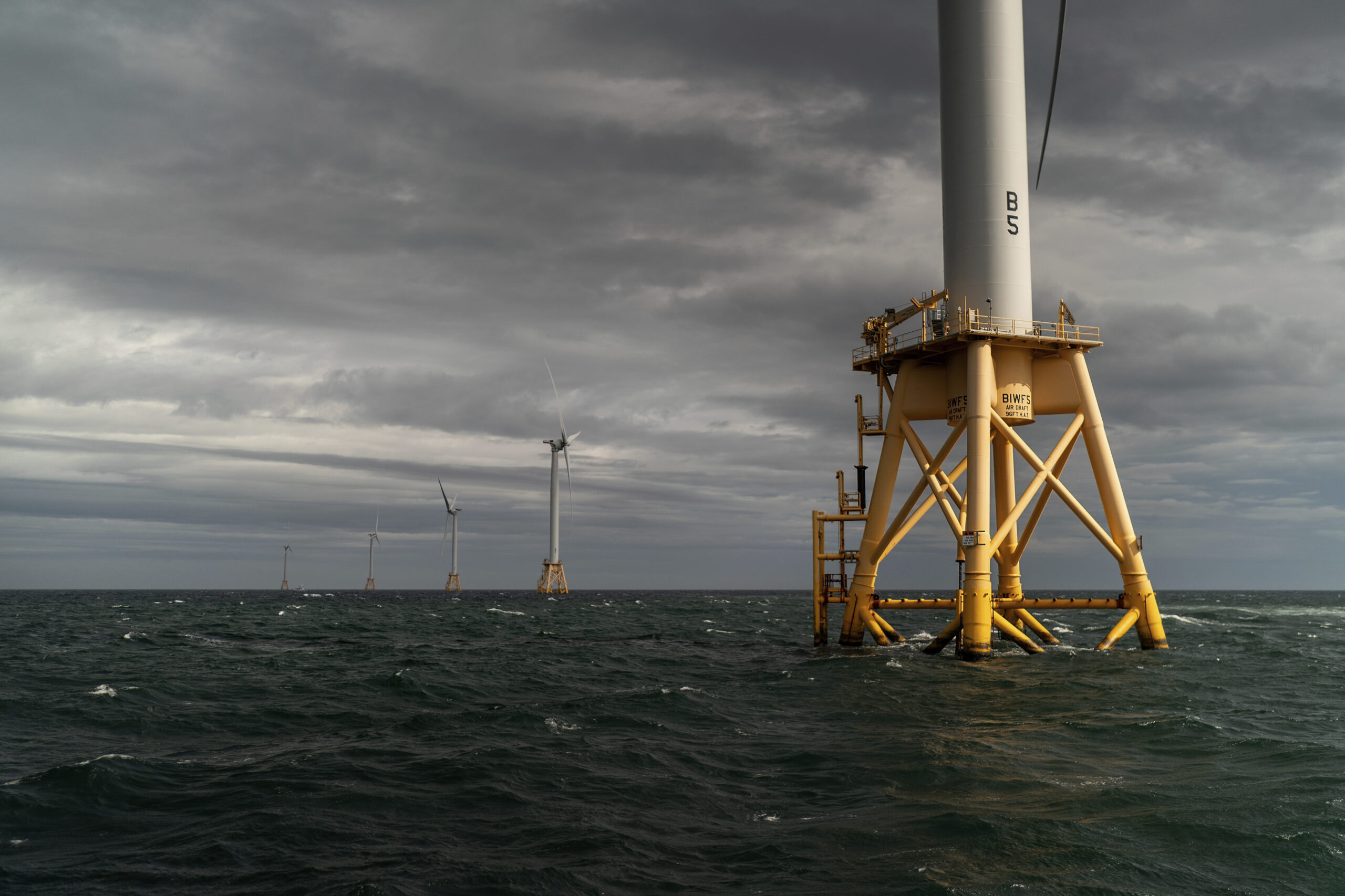 Interior proposes rule to fast track offshore wind developments