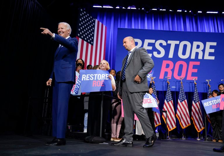 The Democrats’ embrace of a no-limits abortion stance isn’t a departure from Roe