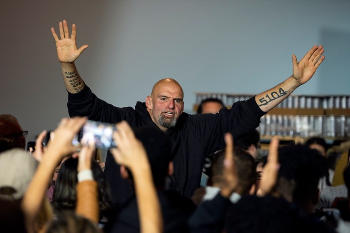 WATCH: John Fetterman holds rally in Pittsburgh day after debate