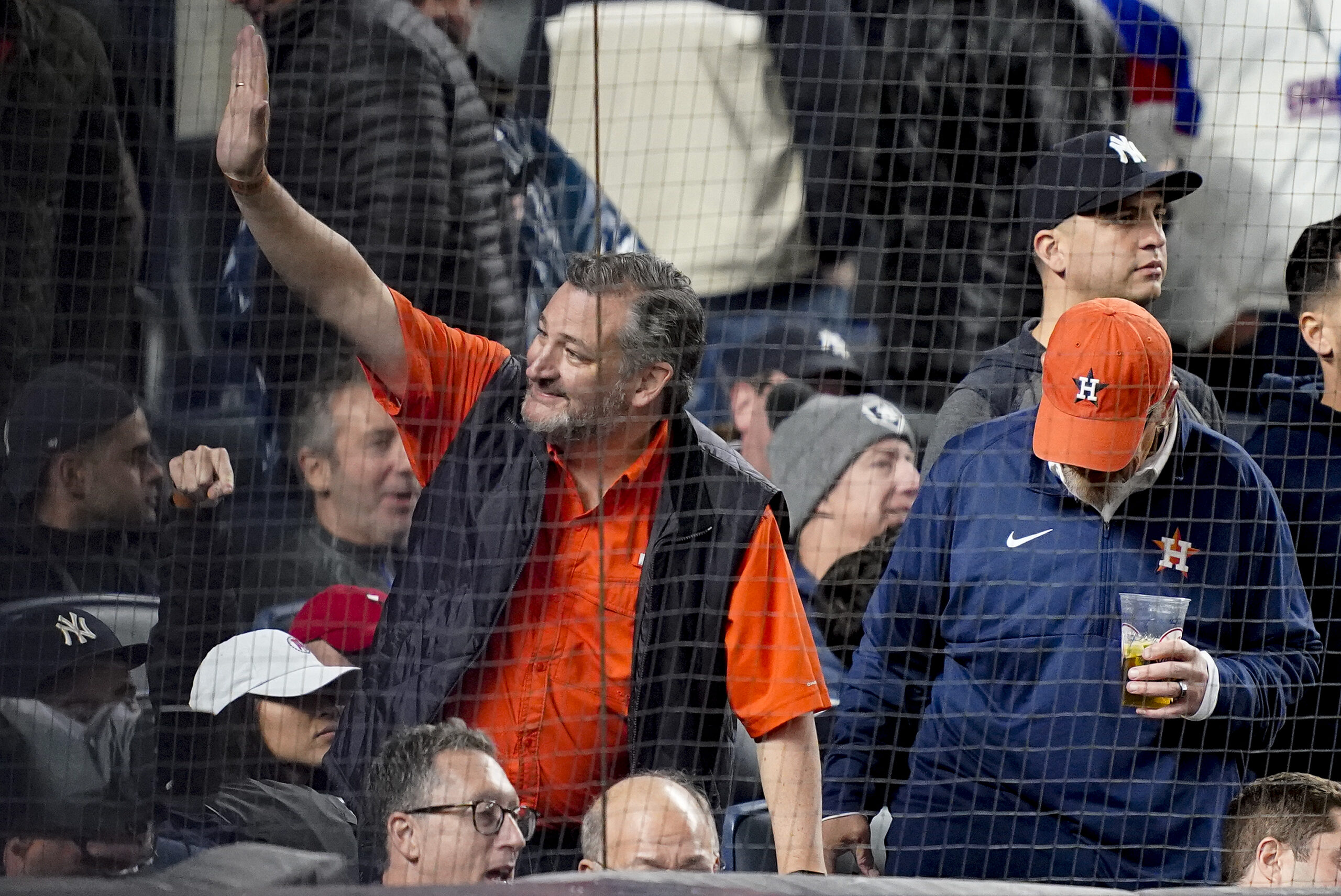 Ted Cruz flipped off during baseball game at Yankee Stadium