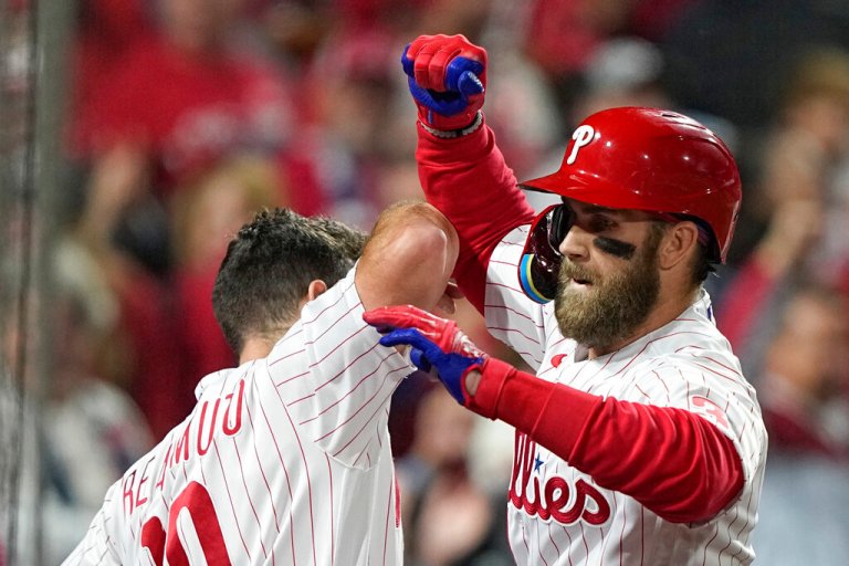 Harper, Phillies tie World Series mark with five home runs, top Astros