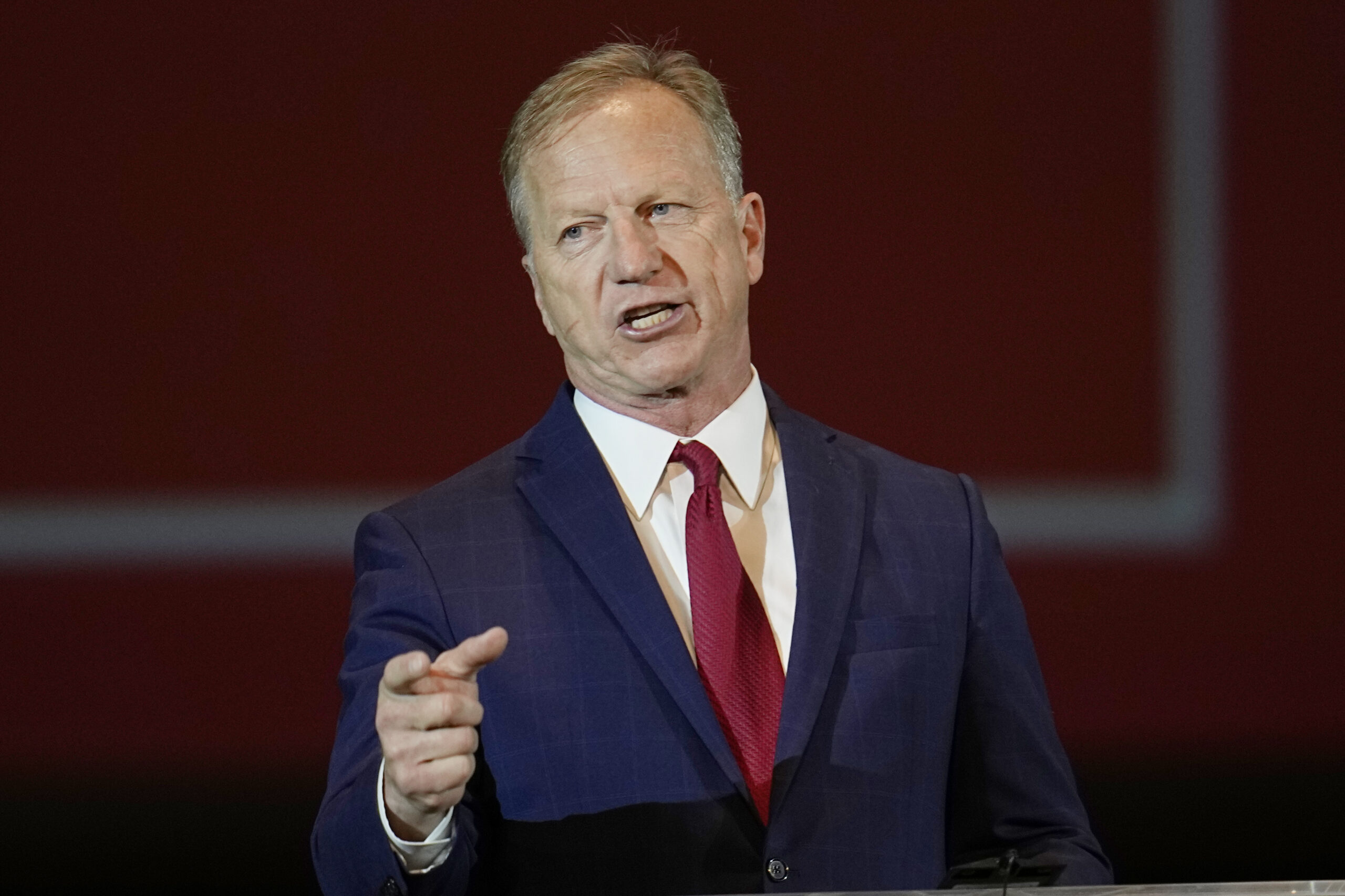 Republican Study Committee head to introduce amendment cutting spending below debt ceiling deal