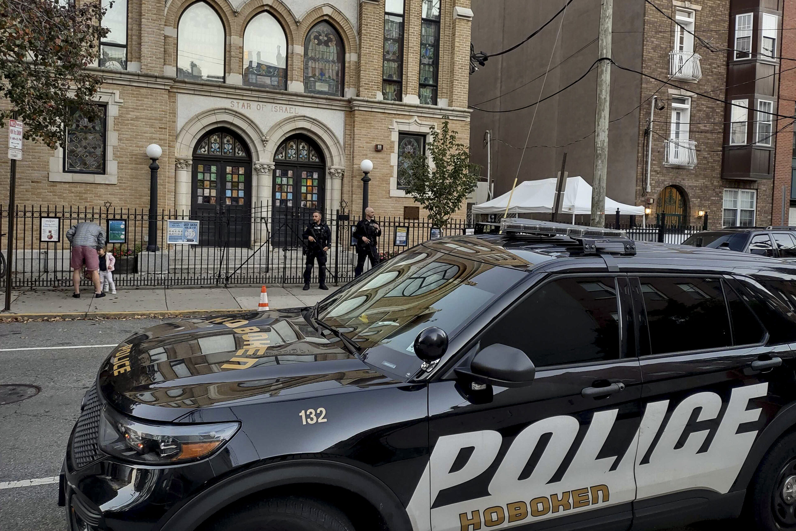 Man charged with making threats against synagogues and Jewish people online