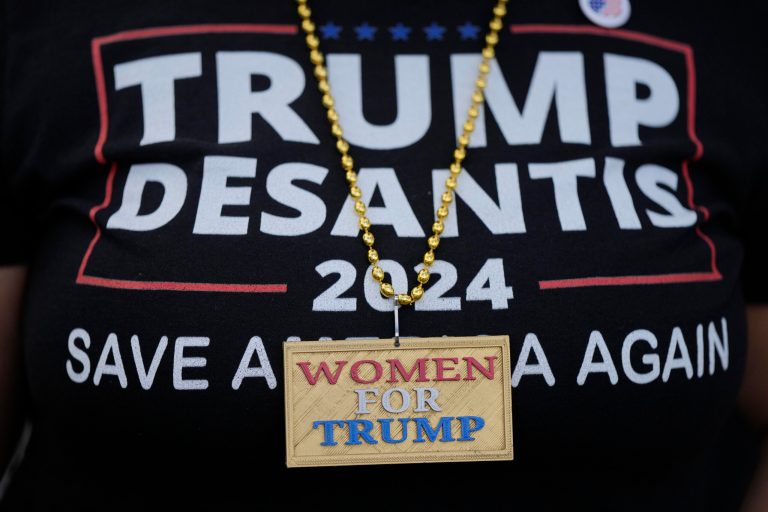 Trump leads DeSantis in Florida GOP primary