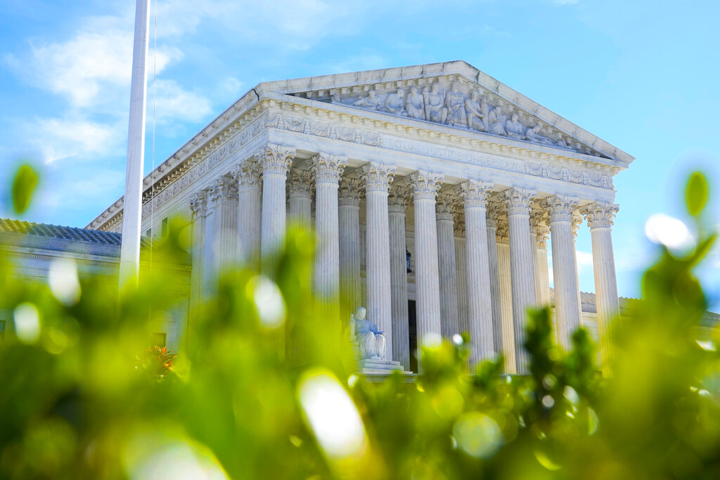 Liberals unite with Trump Supreme Court nominees in decision against federal land grab