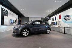 Tesla driver says Model Y told him to pull over before trapping him inside