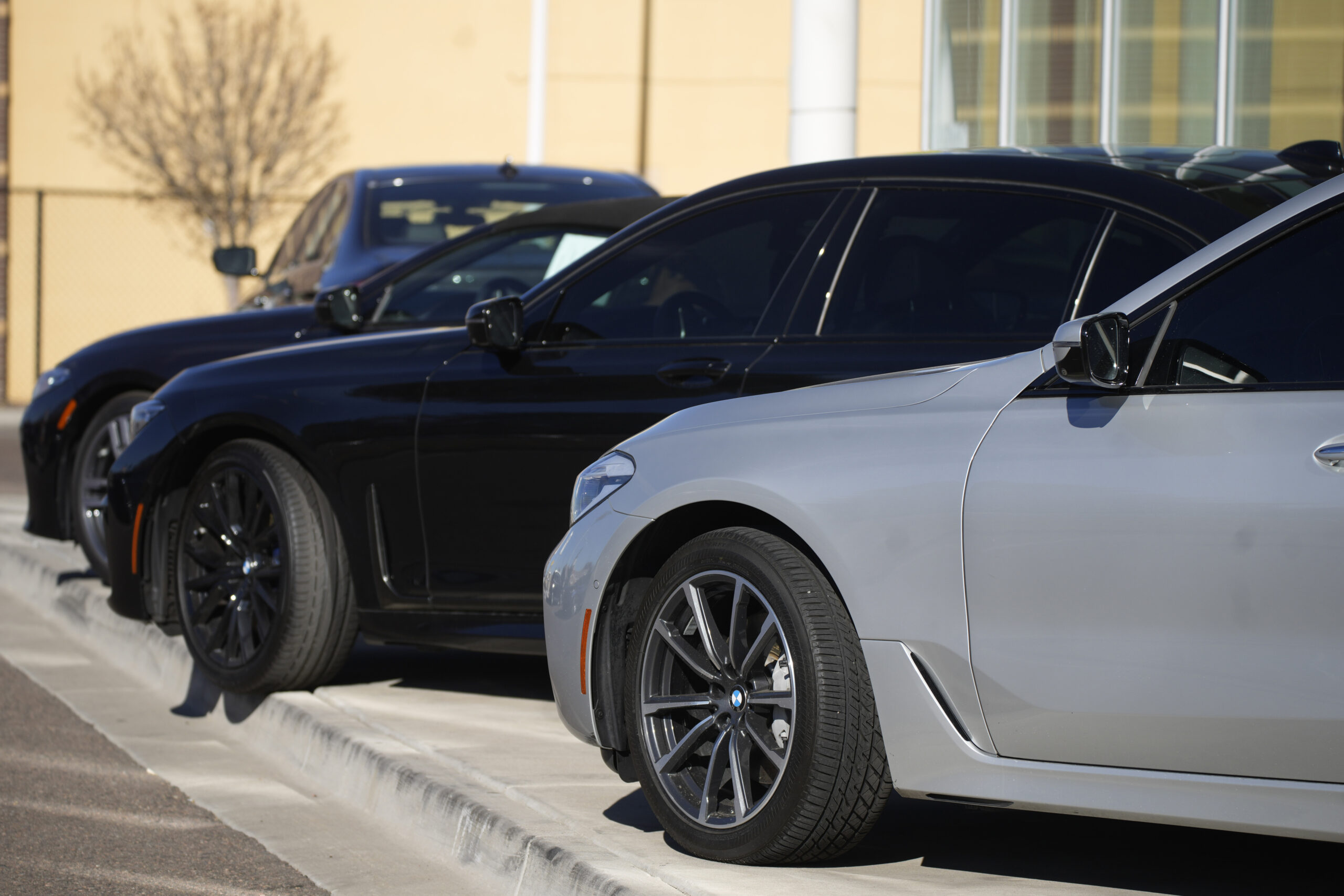 Average used car price has risen by $700 in largest single-week increase since 2021