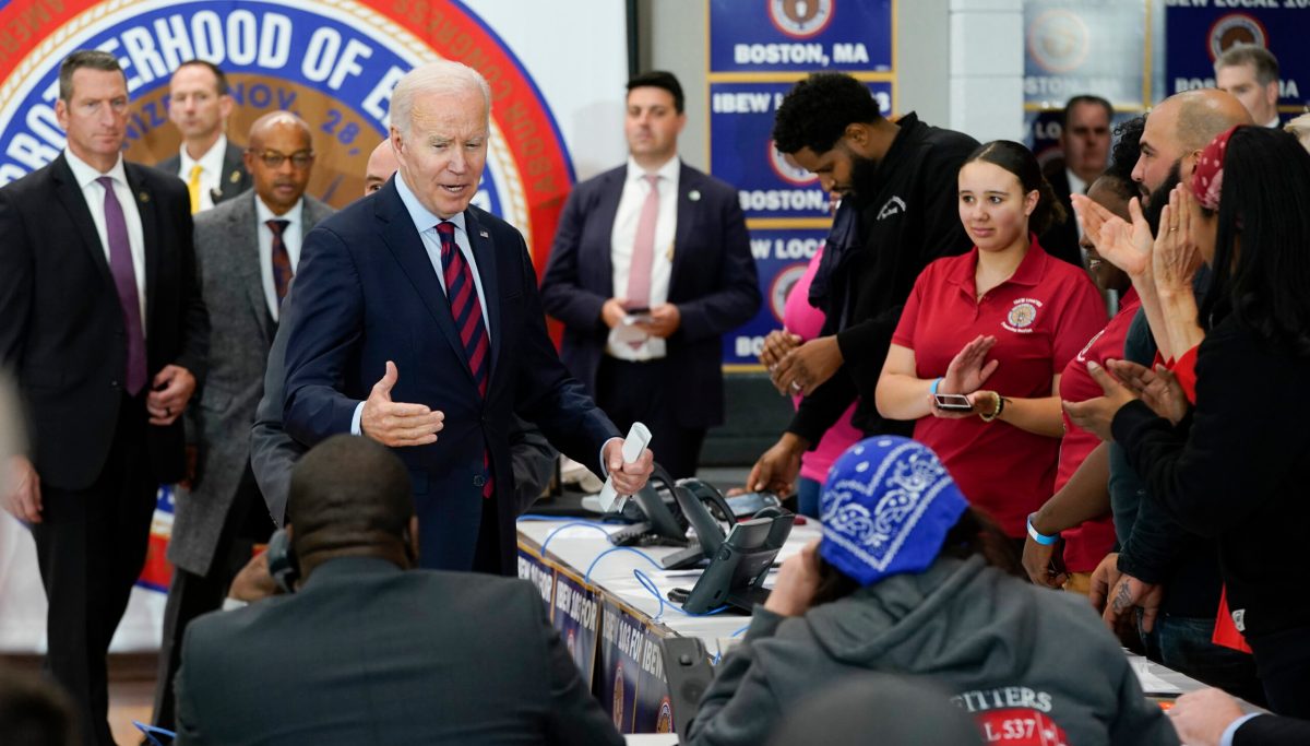 Biden hits battleground state Arizona as 2024 speculation heightens