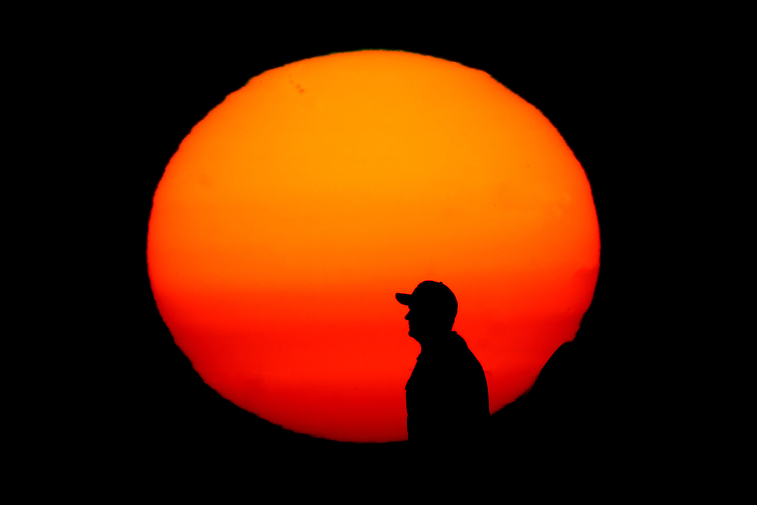 ‘Earth’s ultimate adios’: Planet spiraling toward sun may give glimpse into Earth’s end