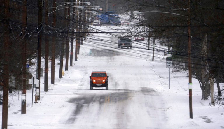 These are the states facing power outages this Christmas Eve