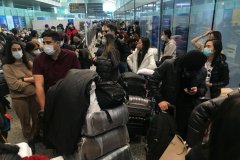 US to consider new measures for travelers from China amid mainland COVID-19 surge