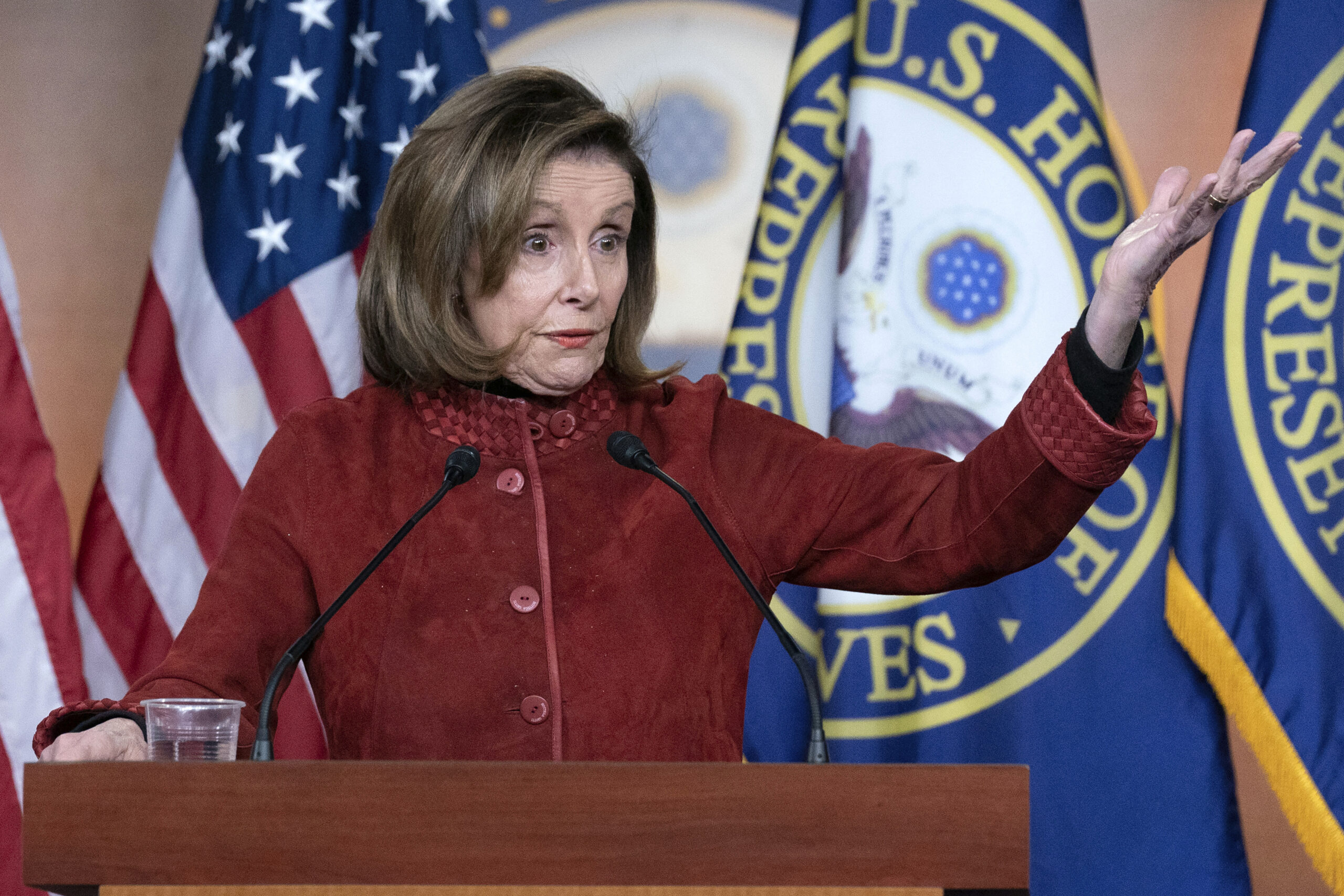 Pelosi boosts maximum pay for House staff to $212,100 in last act as speaker