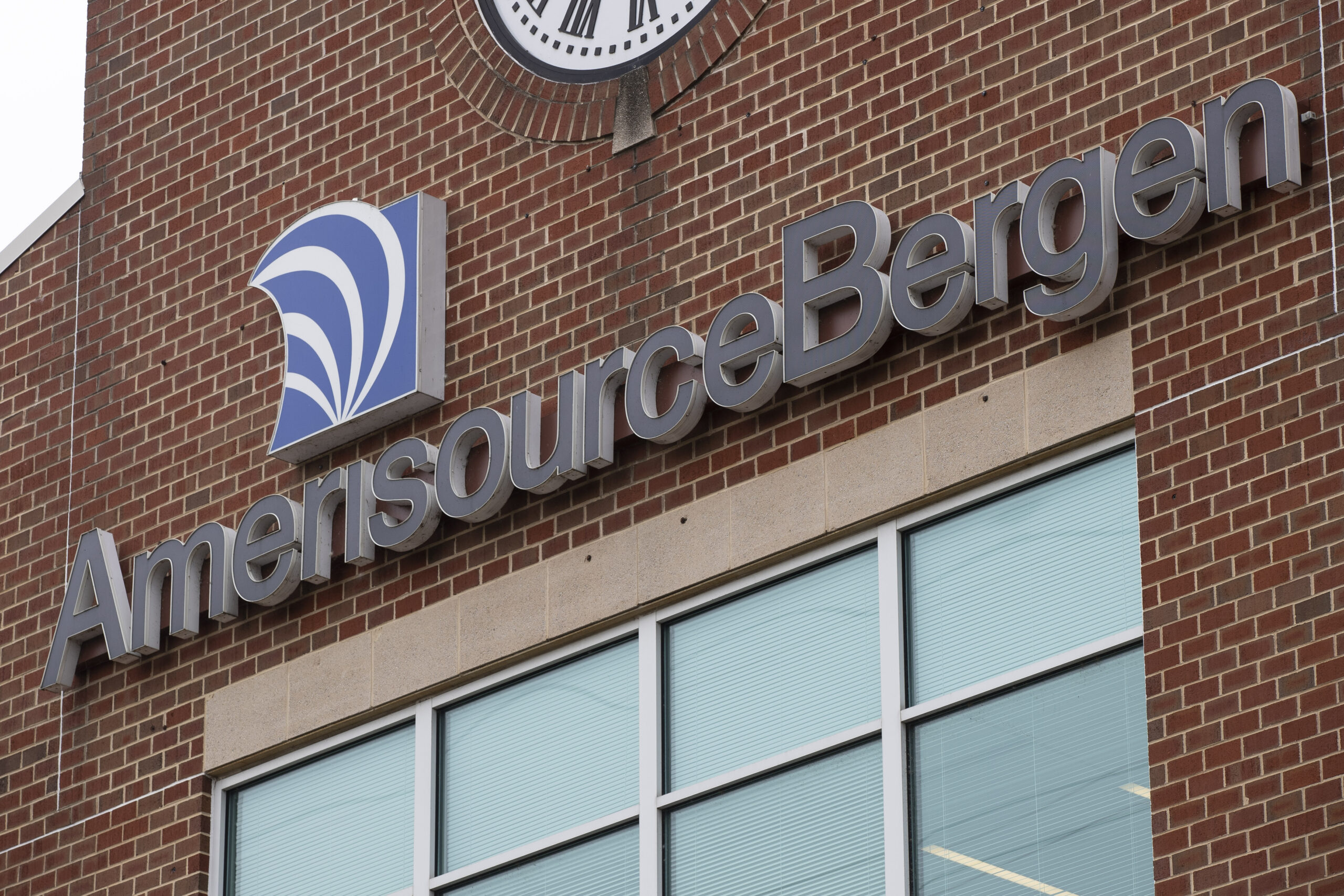 Drug distributor AmerisourceBergen sued by federal government over role in opioid crisis
