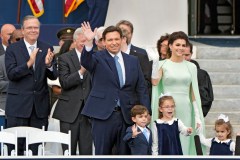 Please clap: Jeb Bush throws Trump a lifeline in looming battle against DeSantis