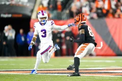 Interest in CPR training spikes after Damar Hamlin on-field cardiac arrest