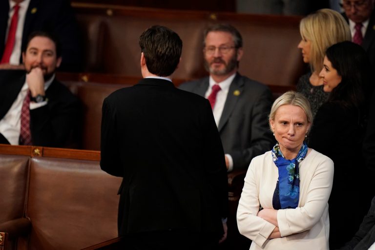 Victoria Spartz rejoins fight to strip Ilhan Omar from Foreign Affairs Committee