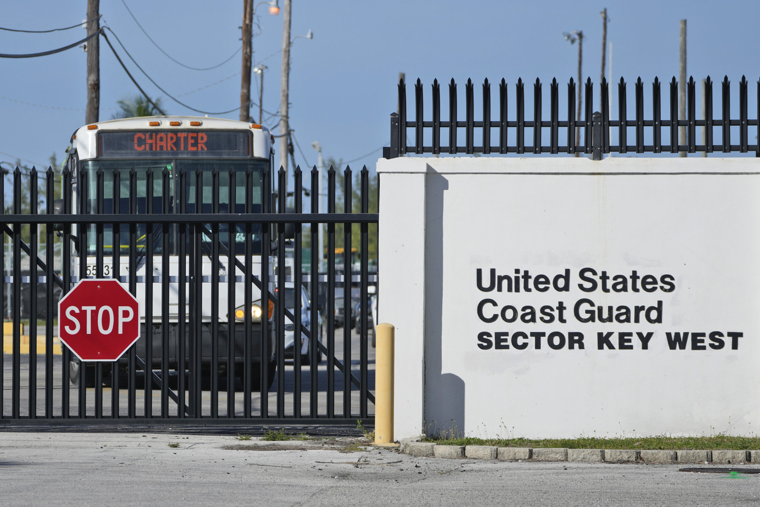 US stops hundreds of Cuban and Haitian immigrants from entering