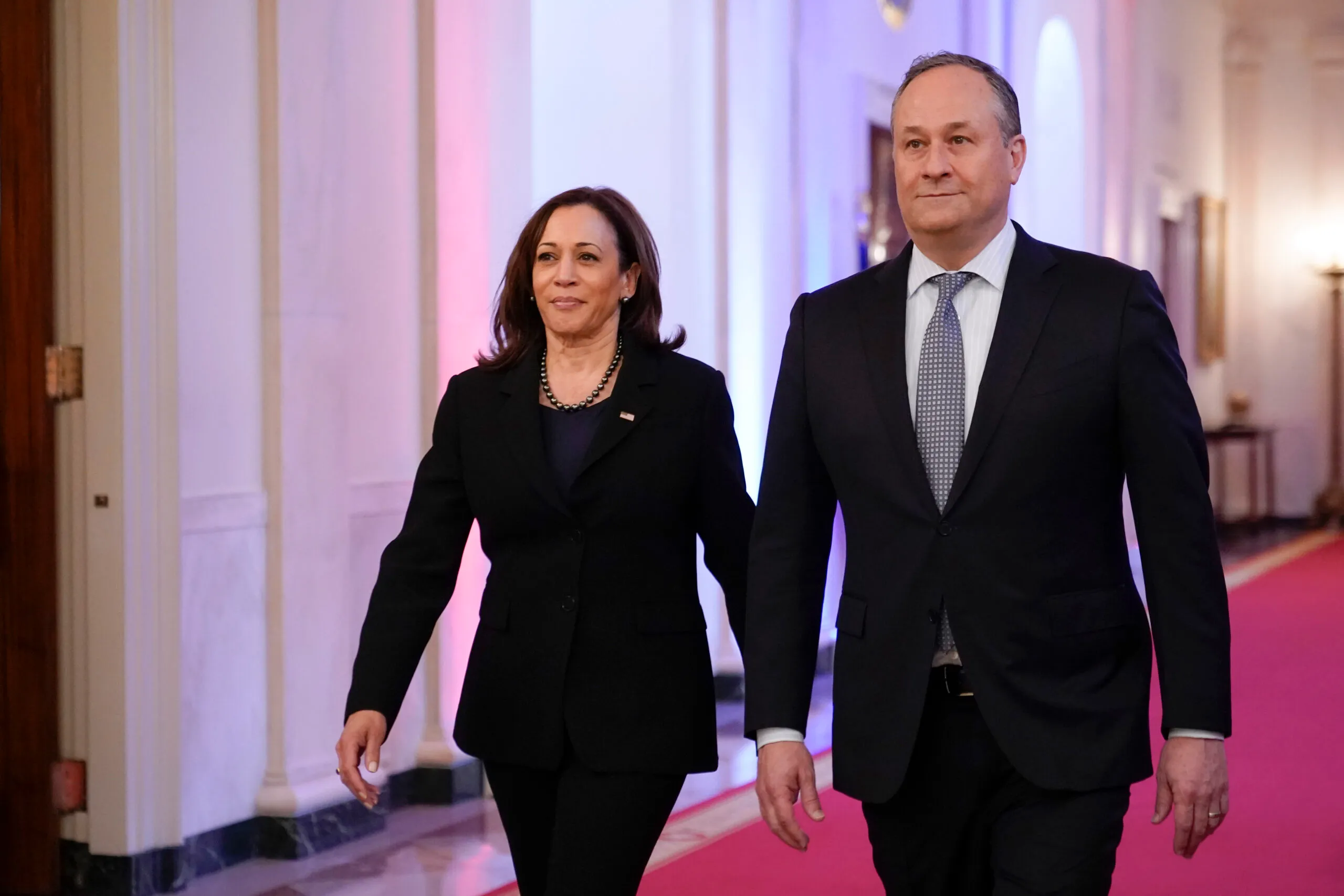 Doug Emhoff invokes Holocaust on frustrated parents at school board meetings: ‘Hate’