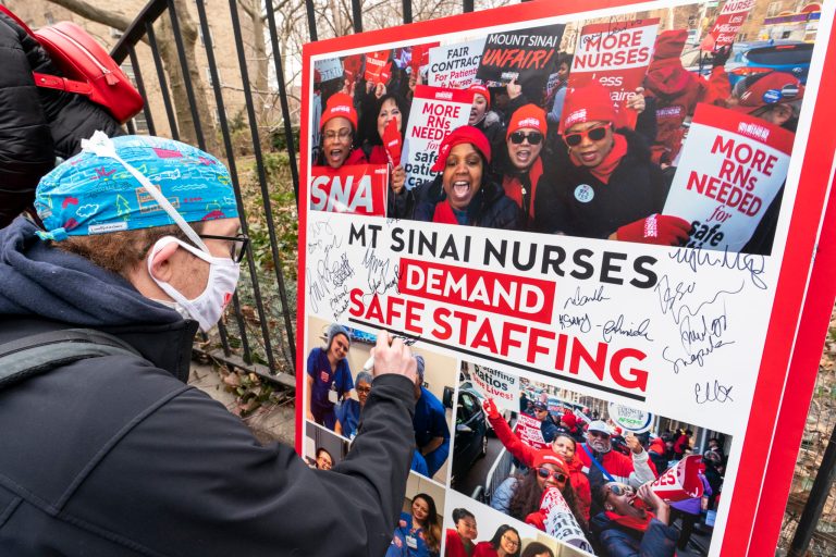 Thousands of NYC nurses strike Monday morning as contract deadlines pass without deals