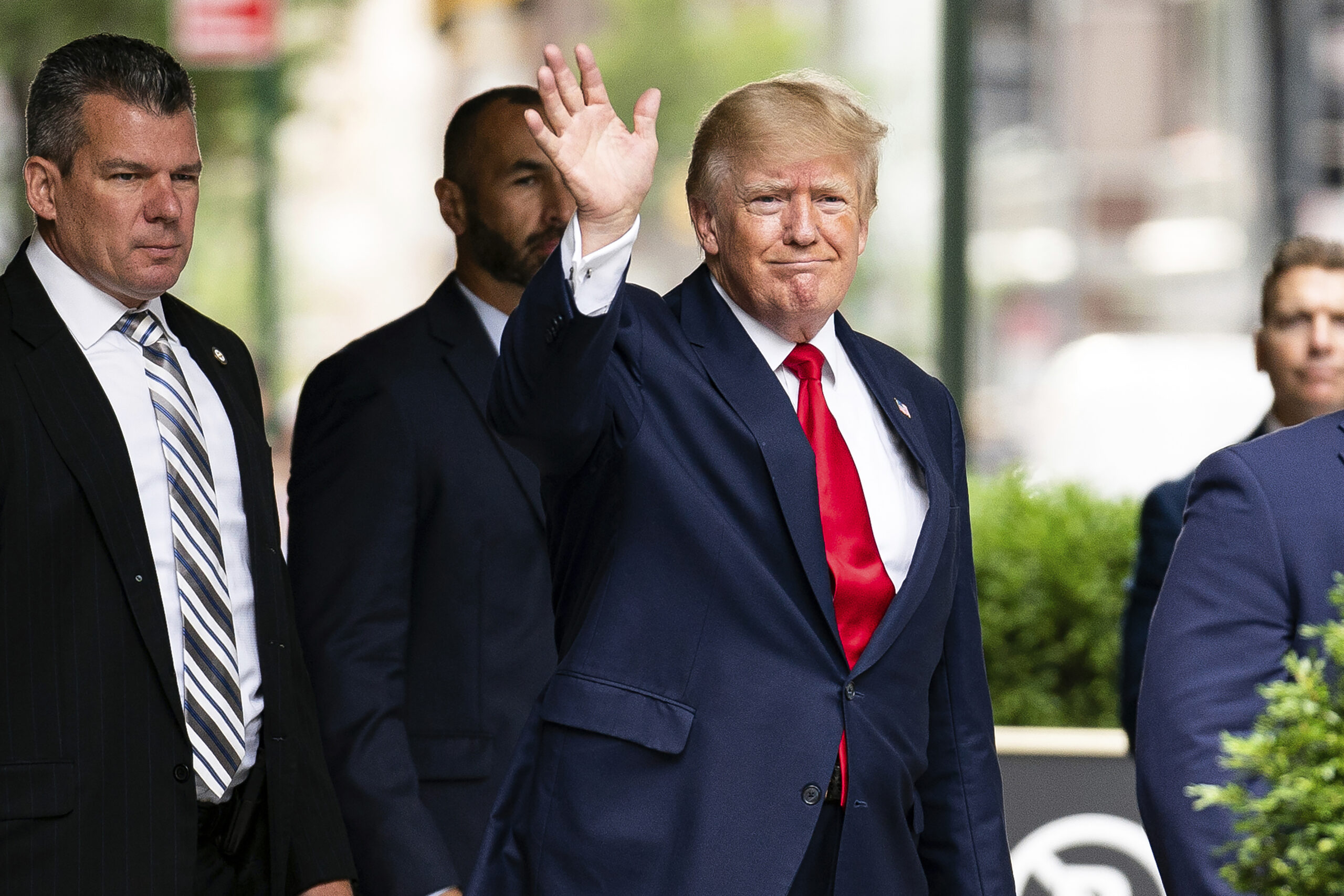 Trump picks up steam to start 2023 as Biden and DeSantis encounter roadblocks