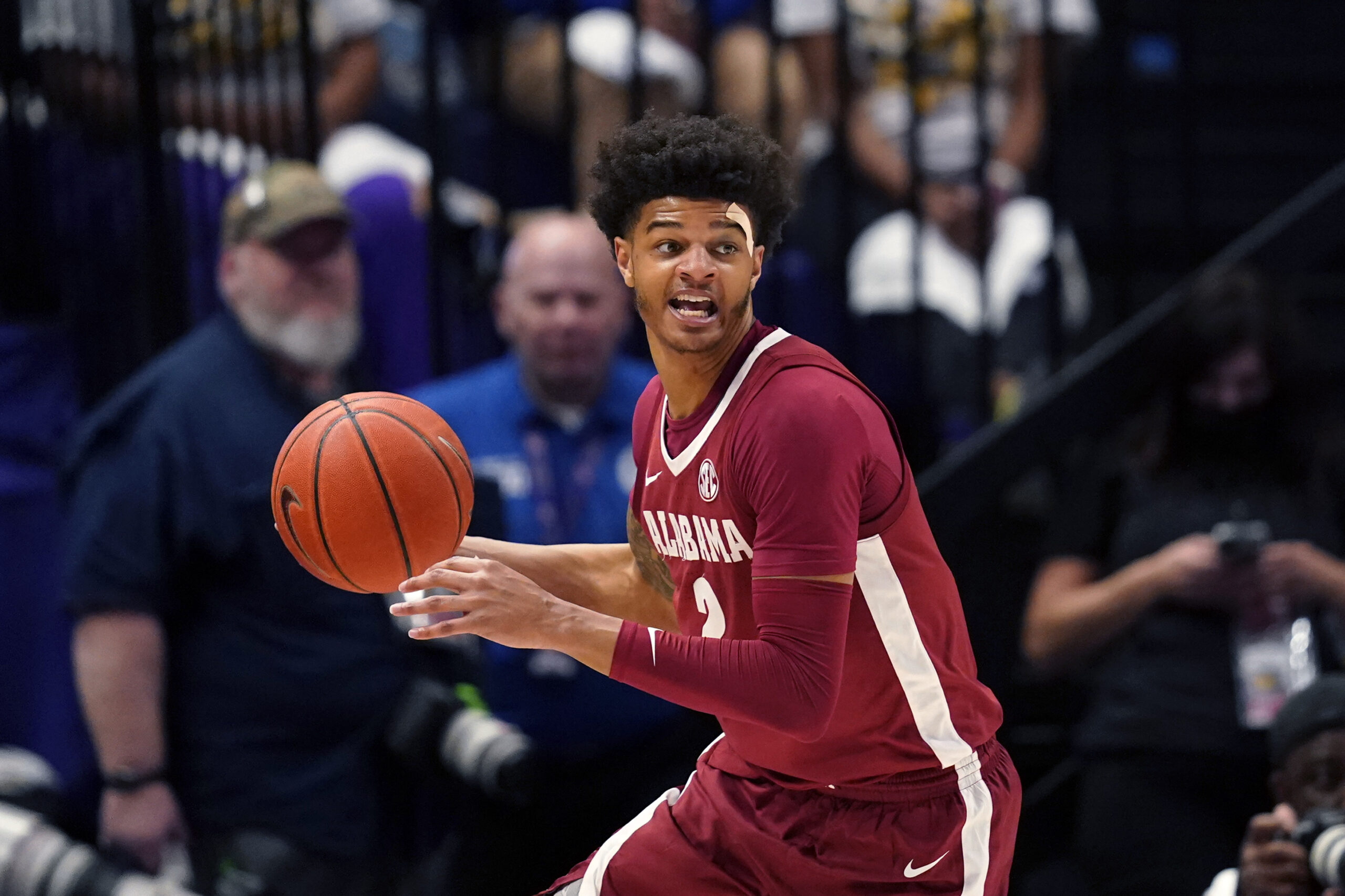 University of Alabama basketball player allegedly provided weapon in murder case