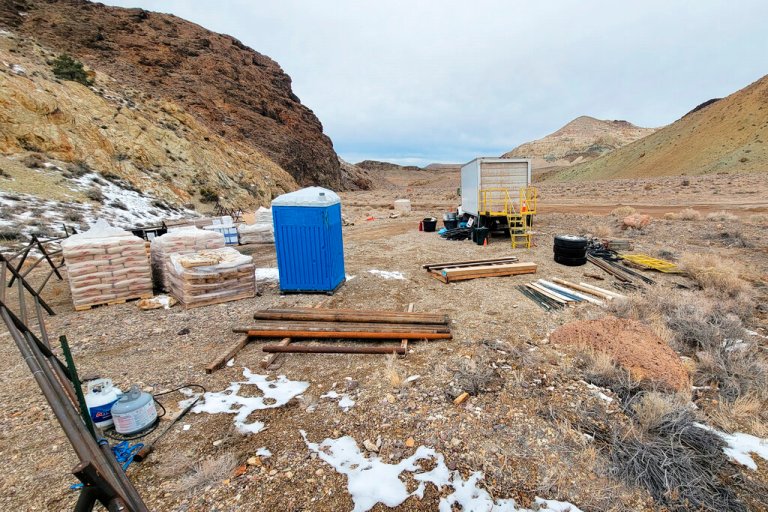Australia mining company sorry for losing radioactive device