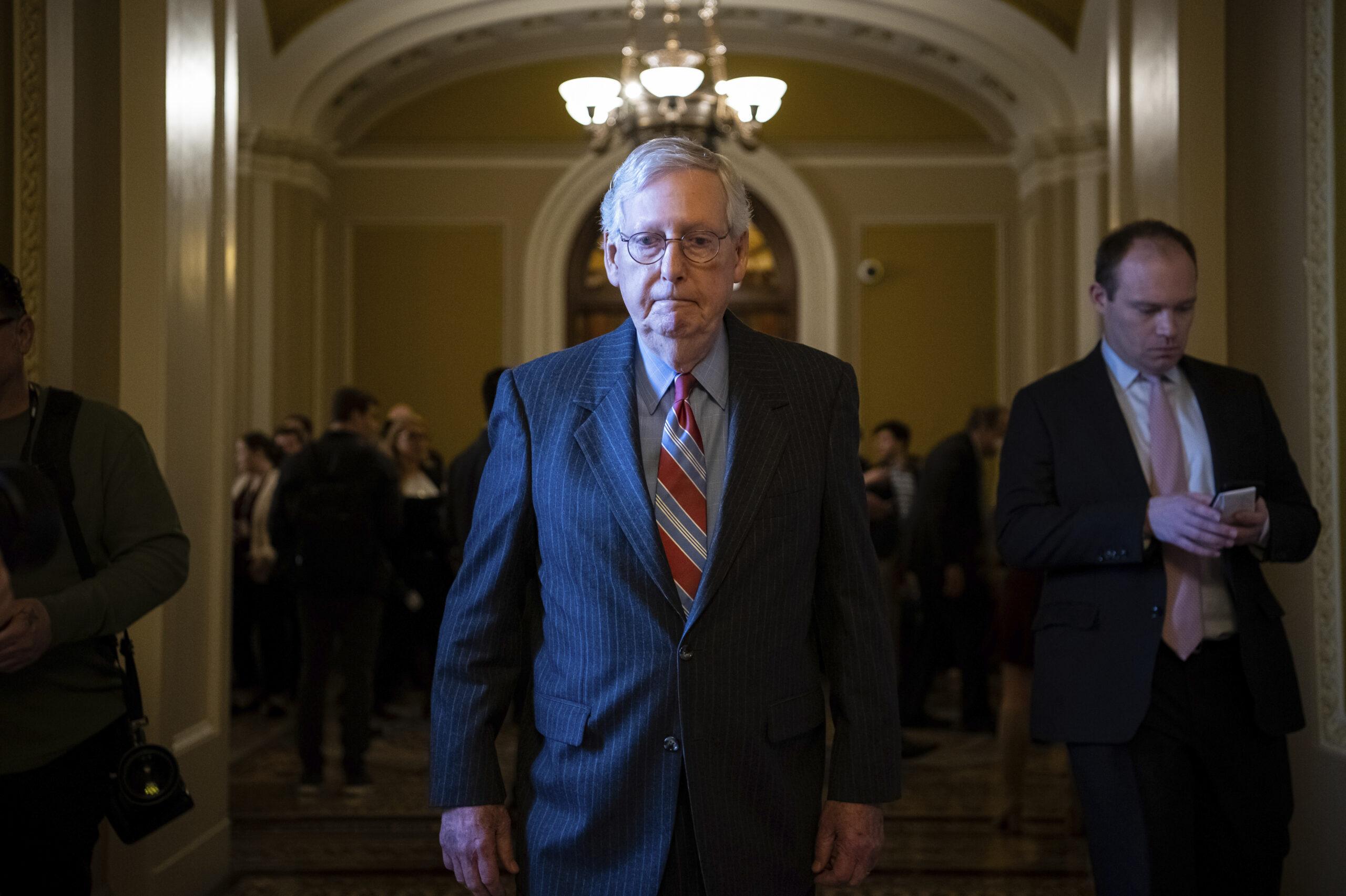 Senate Republicans sit out debt ceiling fight