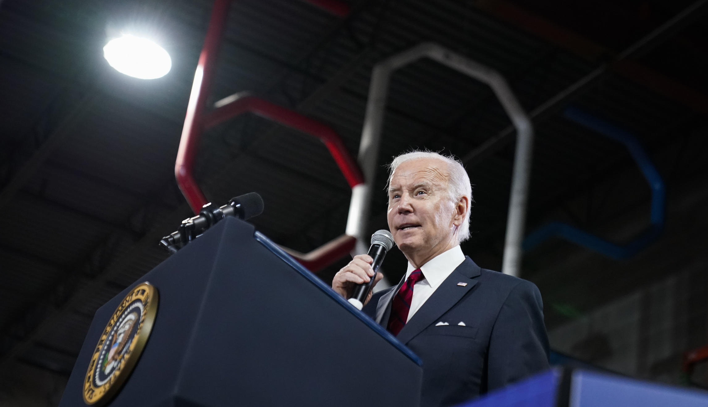 Likely Biden reelection bid gives GOP choice: Fresh face in 2024 or rematch