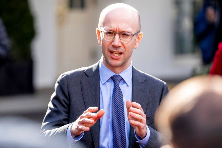 White House says Republicans want to defund law enforcement