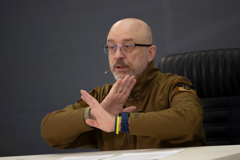 Ukraine to replace defense minister amid corruption scandals