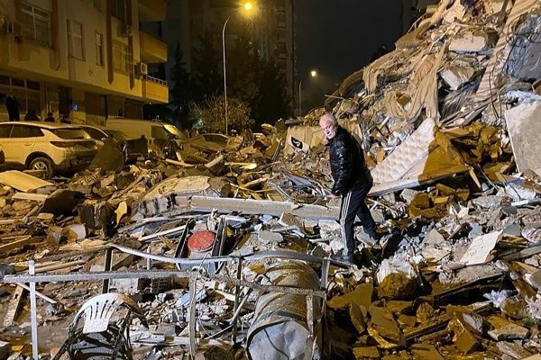 More than 1,300 killed after powerful 7.8 quake strikes in Turkey and Syria