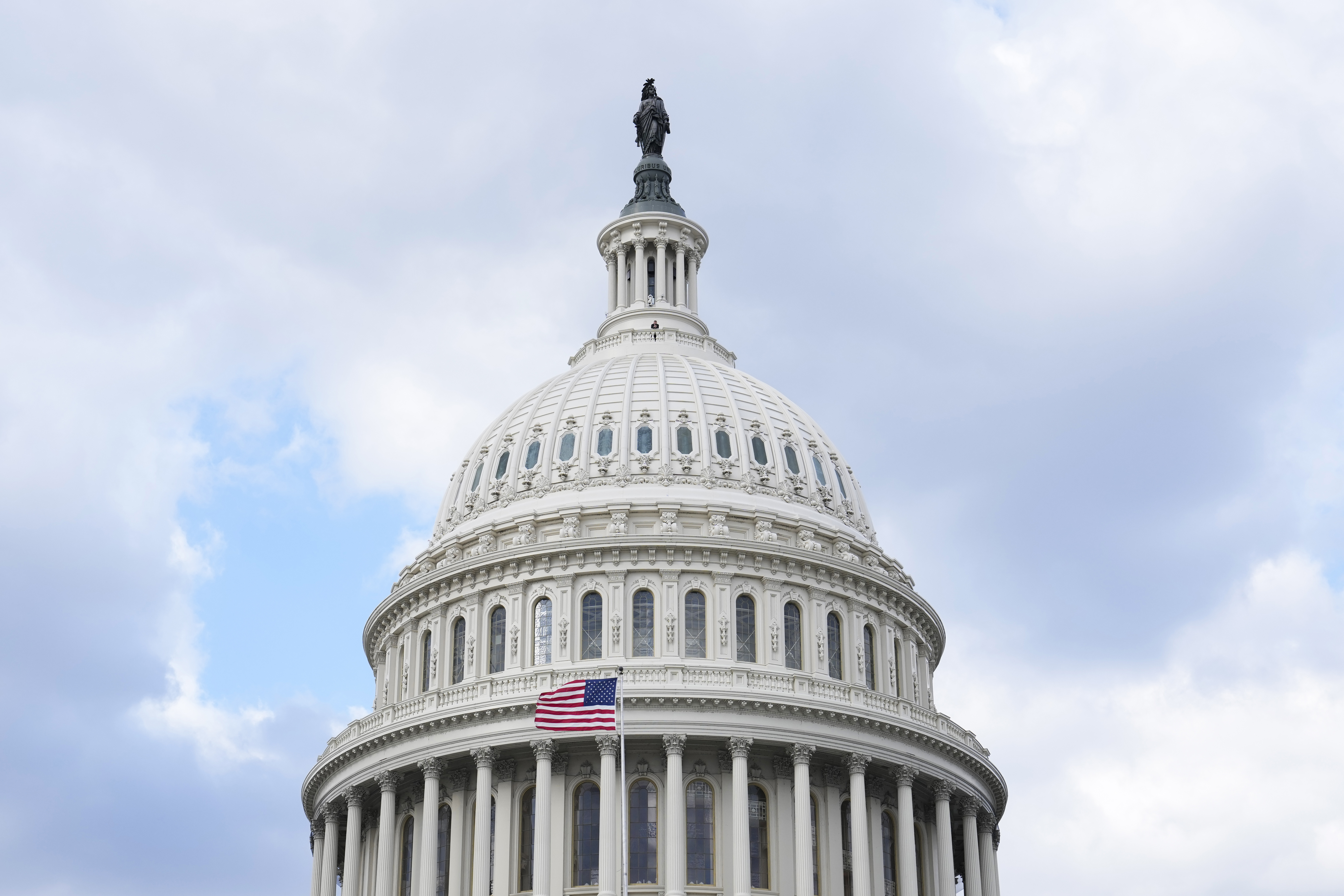 CBO lowers economic growth projections on higher interest rates