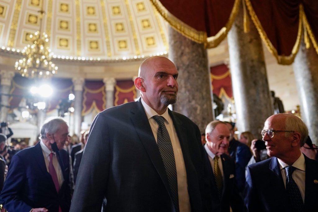 What technology and special accommodations does Fetterman have in the Senate?