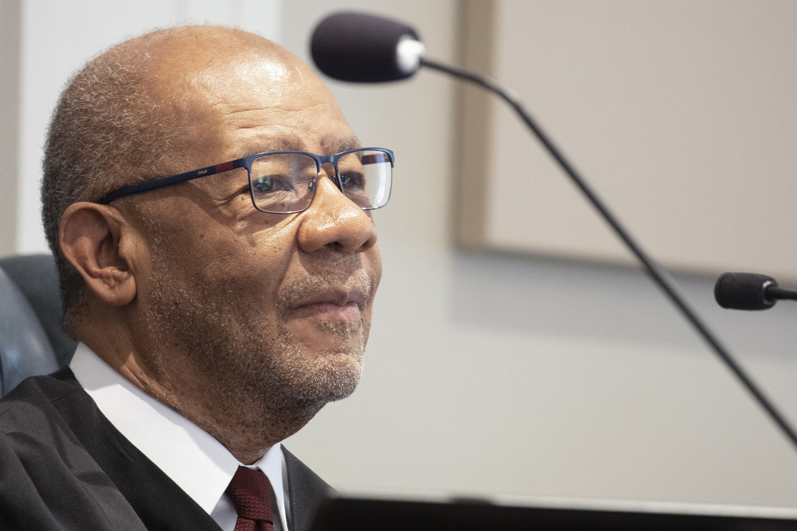 Alex Murdaugh trial: Juror dismissed for discussing case with friends