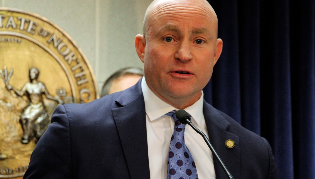 North Carolina GOP ends pistol permit system after overriding ...